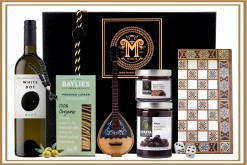 BOUZOUKI WINE MEZE GIFT HAMPER